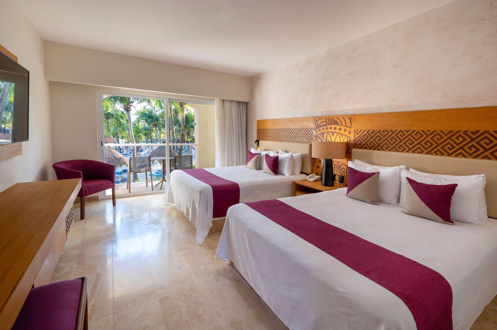 Superior Pool Room Two Queen Beds Non-Smoking